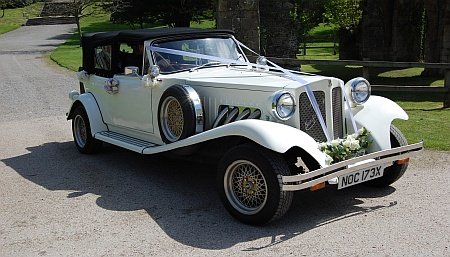 Wedding services in Bradley Stoke - wedding car Wedding services in Bradley Stoke - wedding car