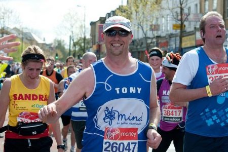 Tony Hardy competes in the 2012 London Marathon.