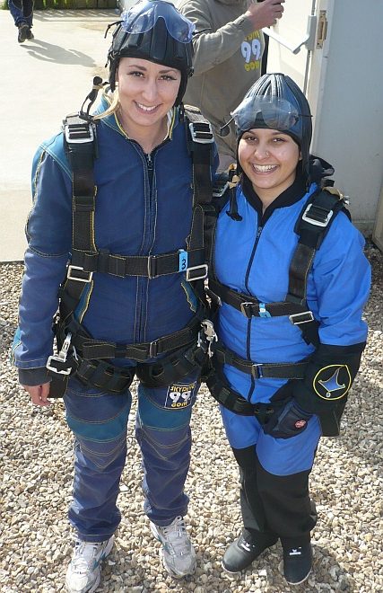 Bradley Stoke Specsavers staff at charity skydive.