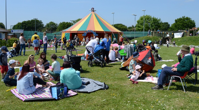 2016 Bradley Stoke Community Festival Picnic in the Park.