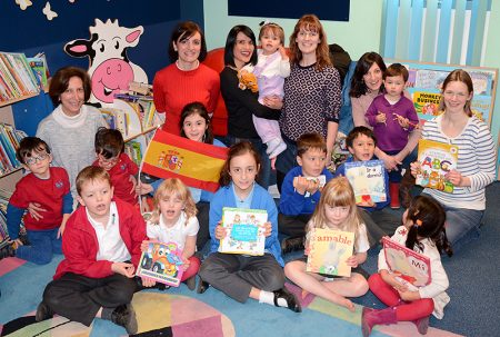 Photo of the Spanish Rhyme Time group.