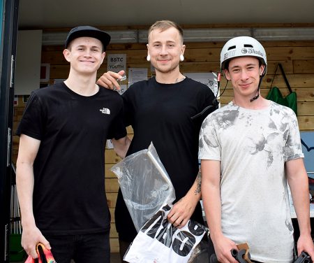 Prizewinners in the BMX 17 years & over category.
