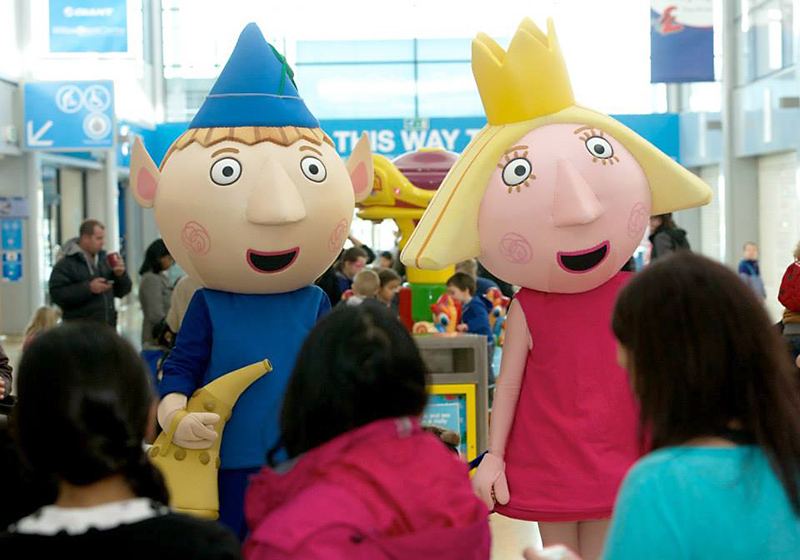 Photo of characters from children’s favourite Ben and Holly’s Little Kingdom on a previous visit to the Willow Brook Centre.