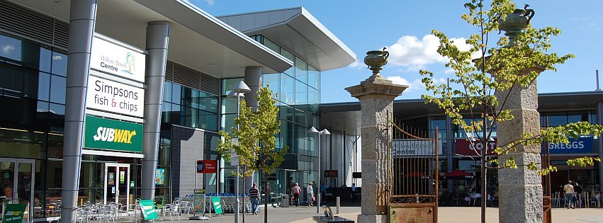 Photo of the town square at the Willow Brook Centre, Bradley Stoke.